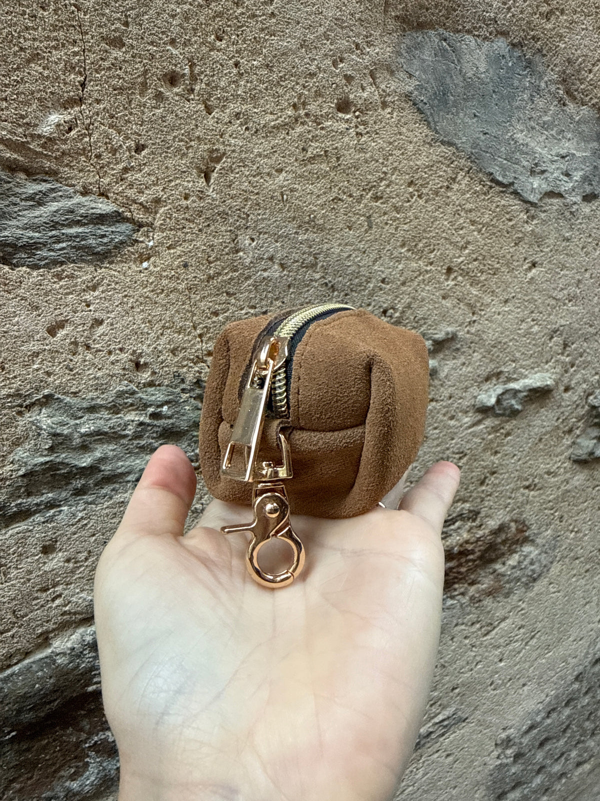 Porte sac à crotte camel