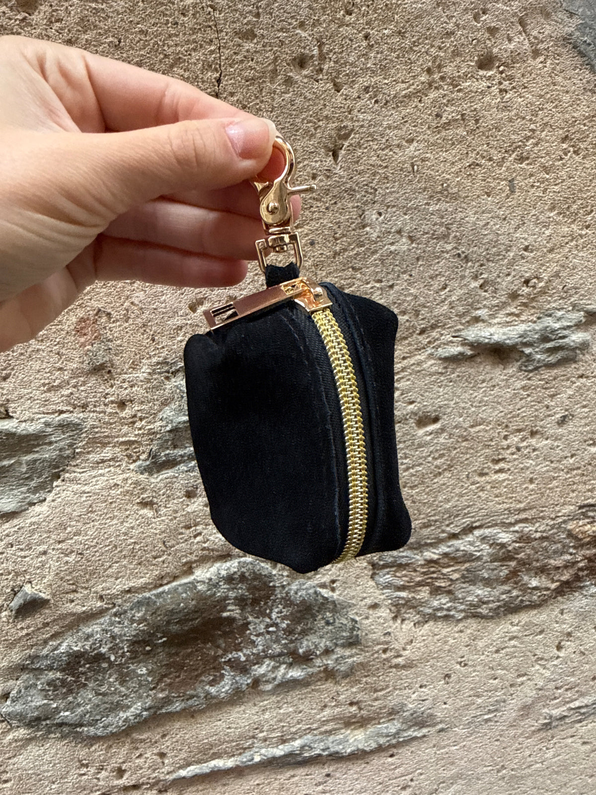 Porte sac à crotte noir
